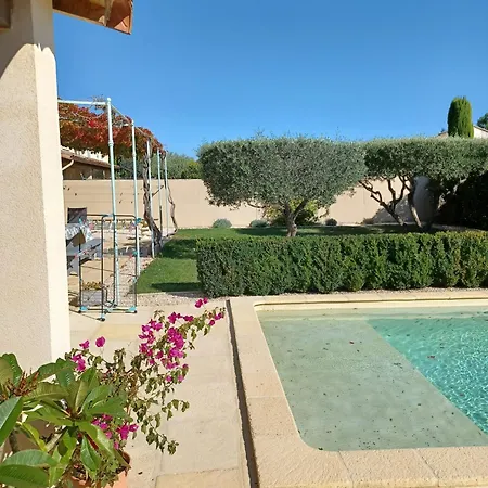 Bed and Breakfast Chez Nanou Saint-Hilaire-dʼOzilhan