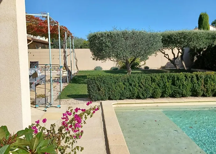 Chez Nanou Saint-Hilaire-d'Ozilhan